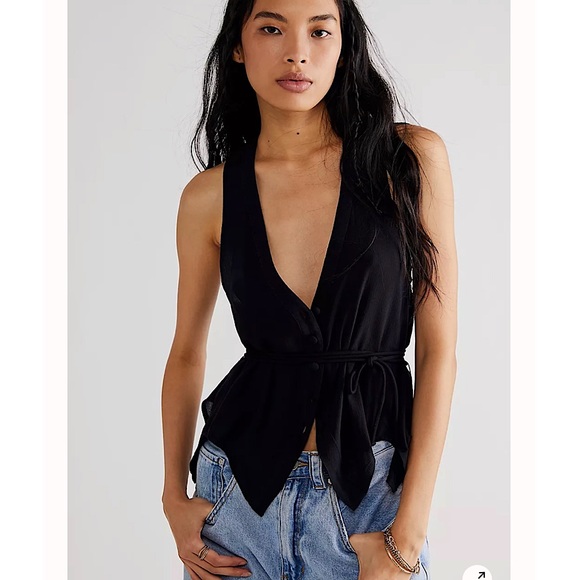 Free People Sheena Vest in Black. Size Small. NWOT - Picture 1 of 6